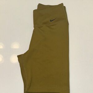 Nike Women’s Olive bike shorts
